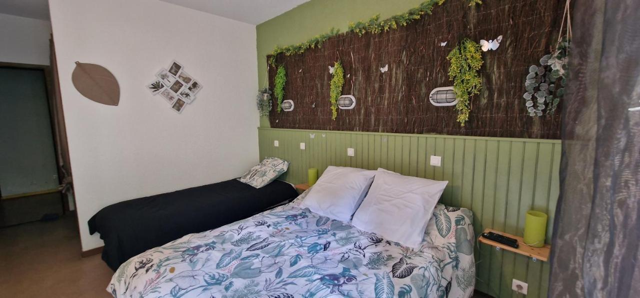 Chambres D'Hotes Les Lits Des Fees Saint-Floret Ngoại thất bức ảnh